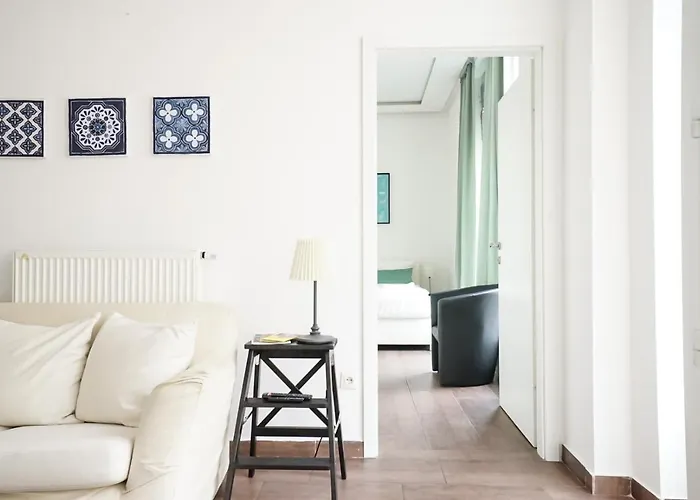 Wonderful Big Apartment Near Yppen Market